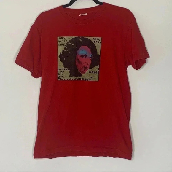 Men’s SS15 Supreme Some Girls Beauty and The Beast Tee in Red sz medium - Picture 9 of 9